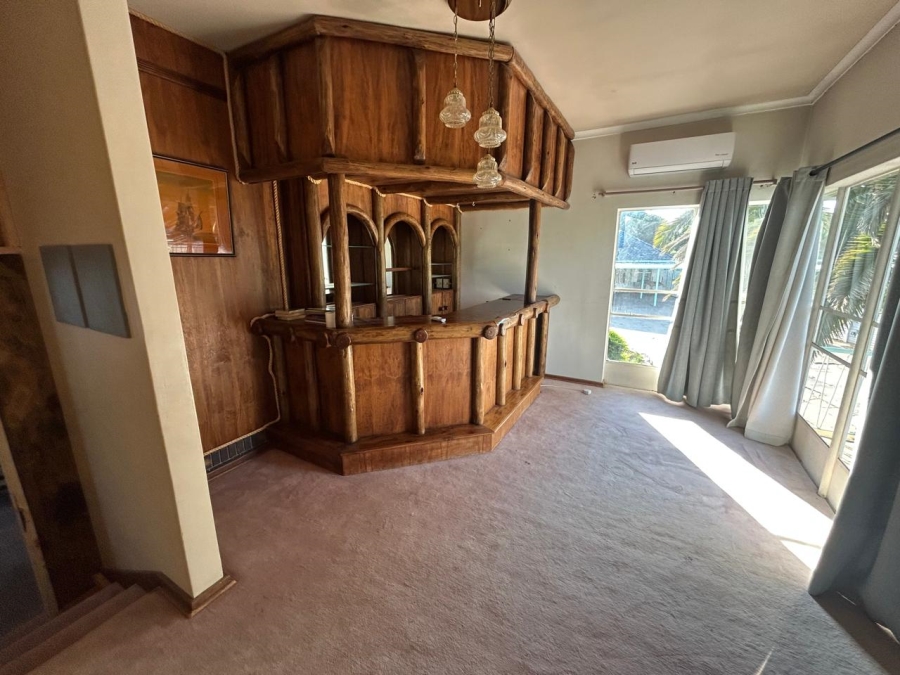 To Let 6 Bedroom Property for Rent in Bayswater Free State